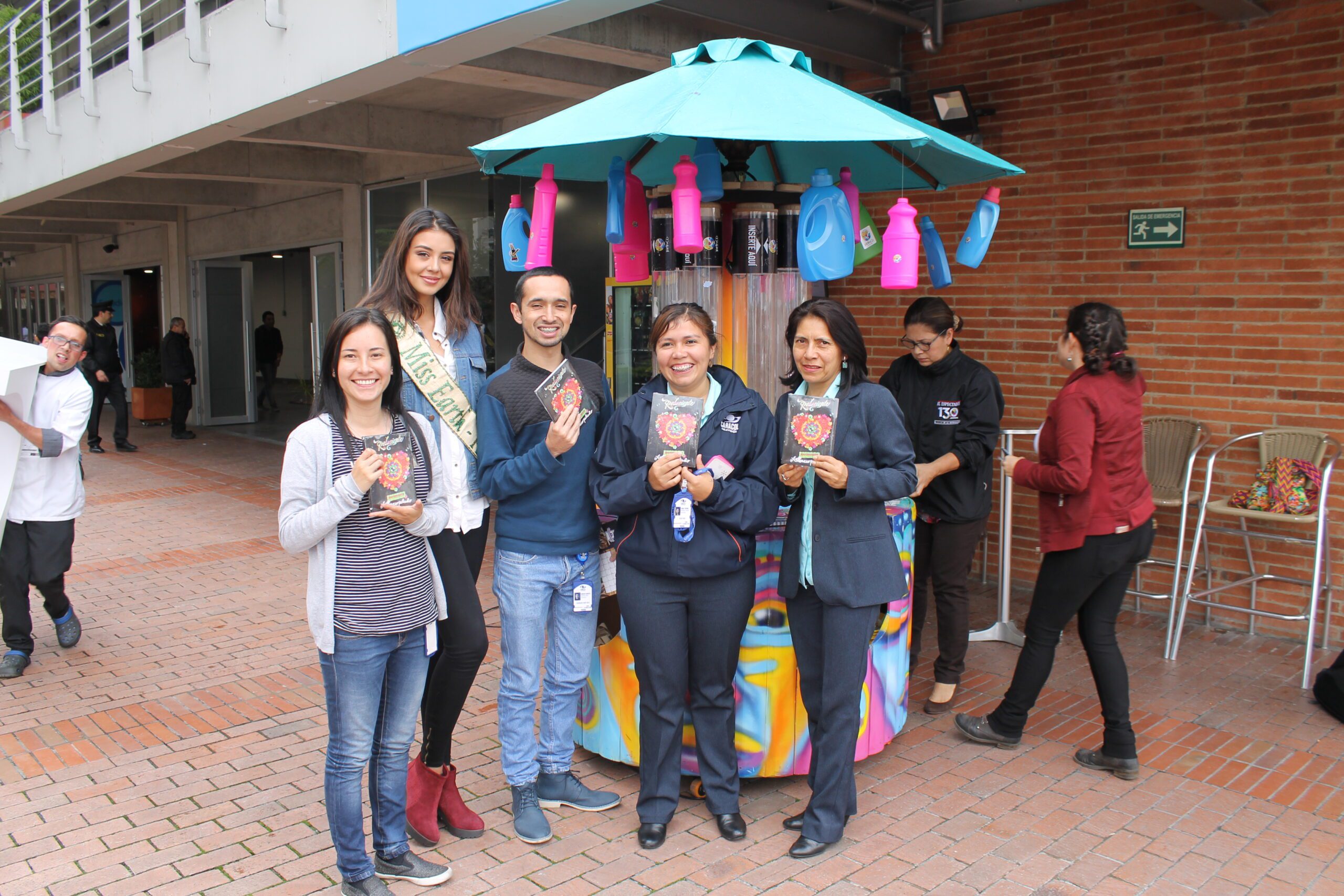 Actividad programa posconsumo RetroCD - Maquina Lola